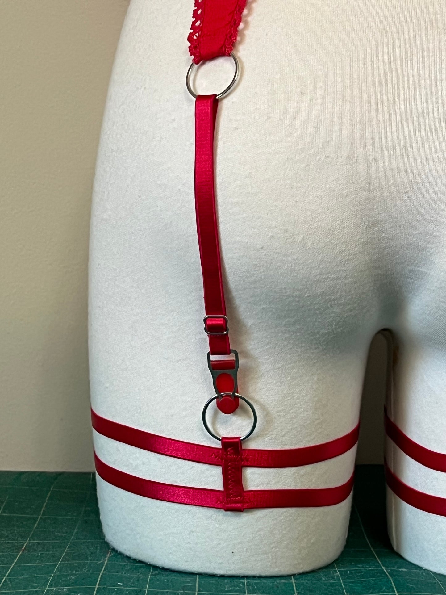 "Lara" Thigh Garters