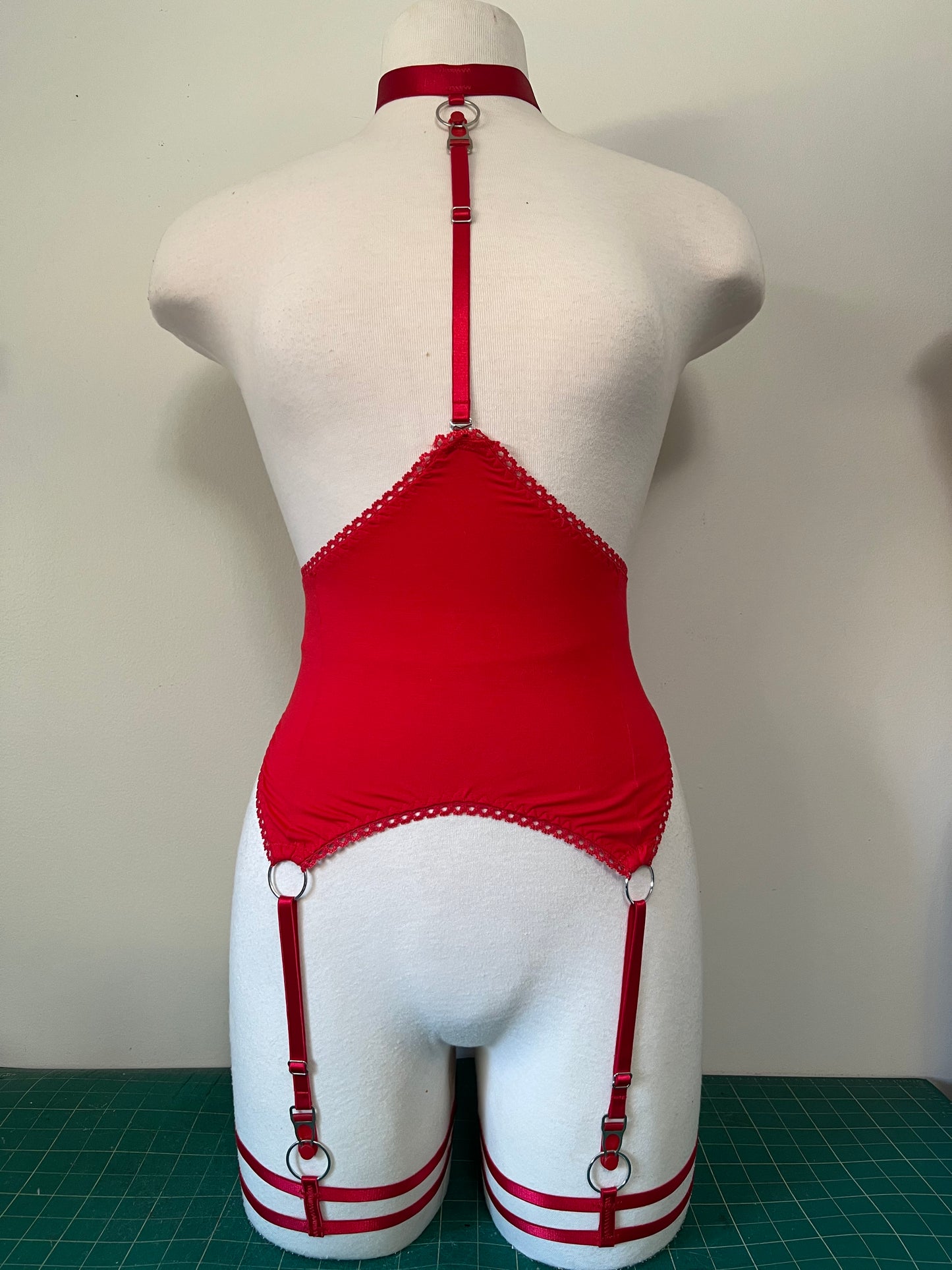 "Lara" Thigh Garters