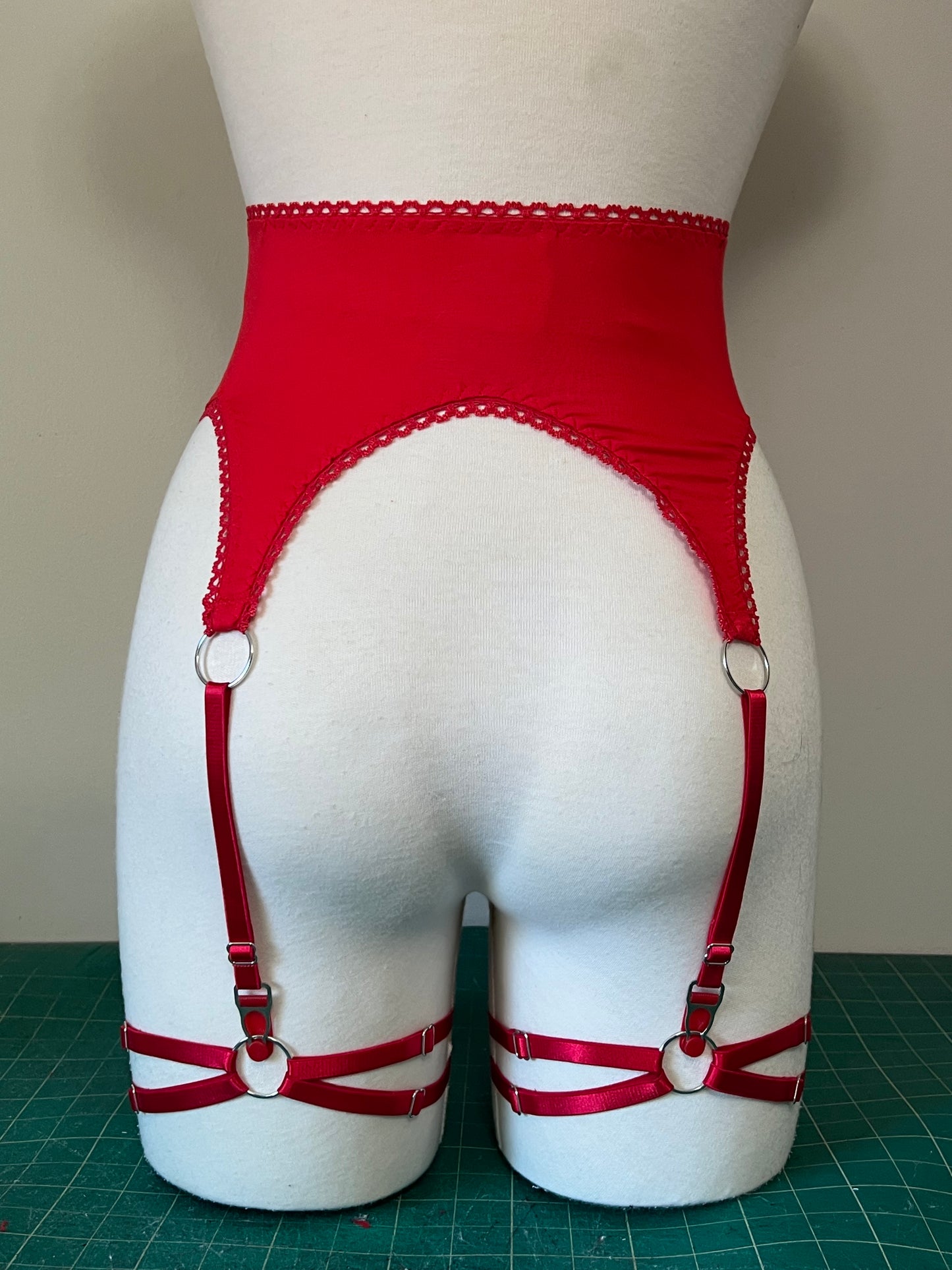 "Lara" Thigh Garters