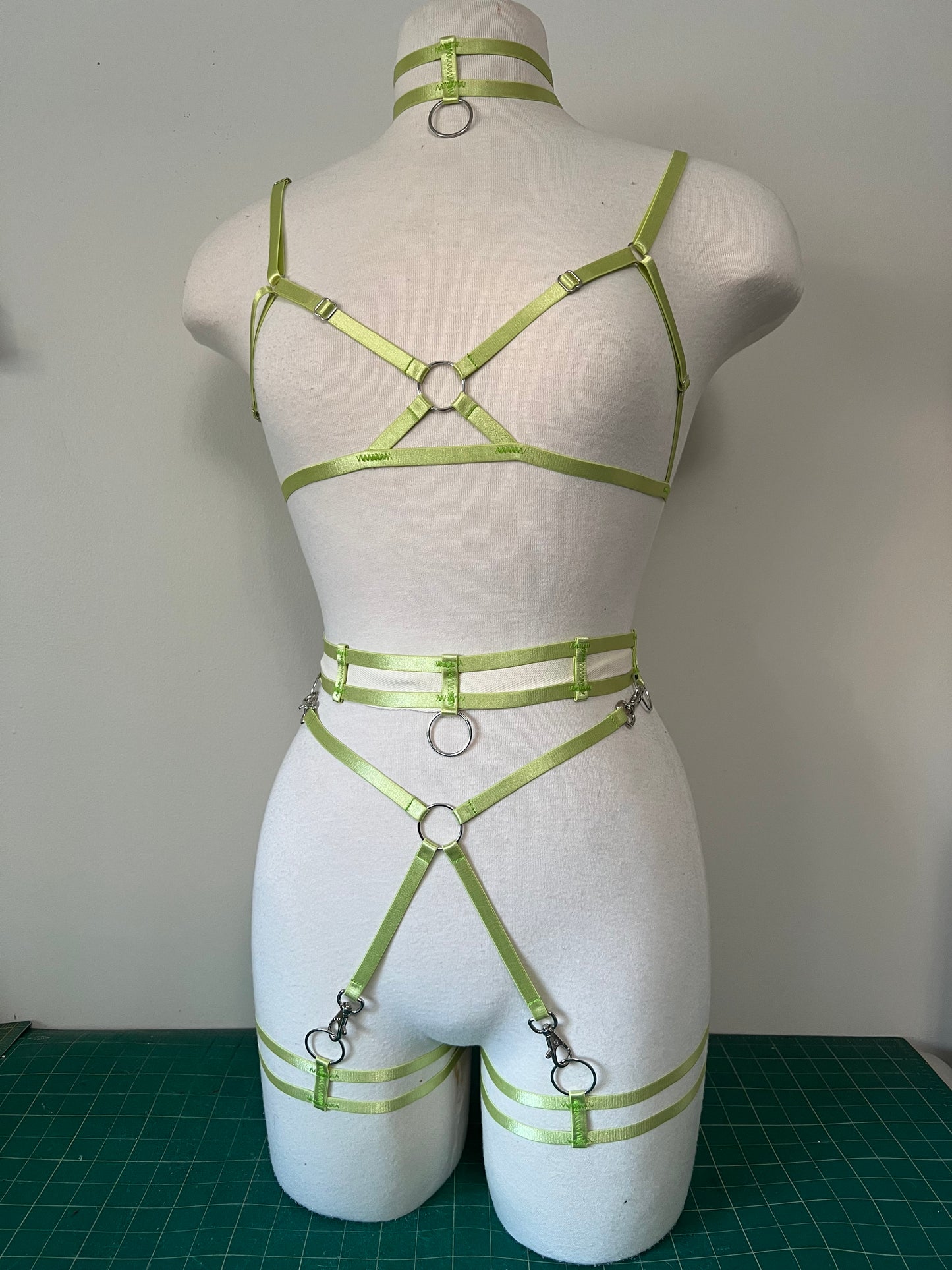 "Lara" Thigh Garters
